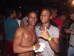 Oktober 10 Anos